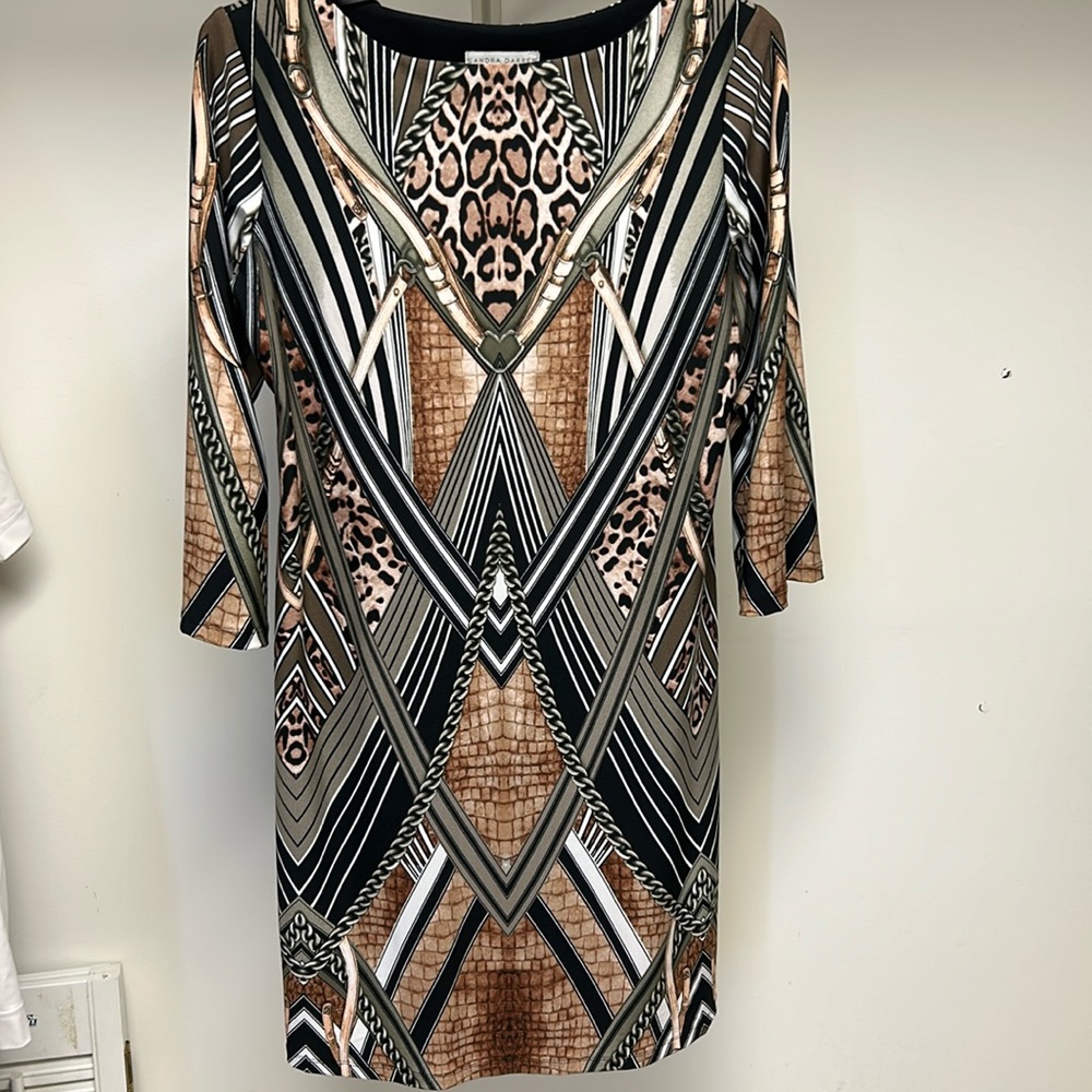 Cute multi print Sandra Darren dress- 6 petite